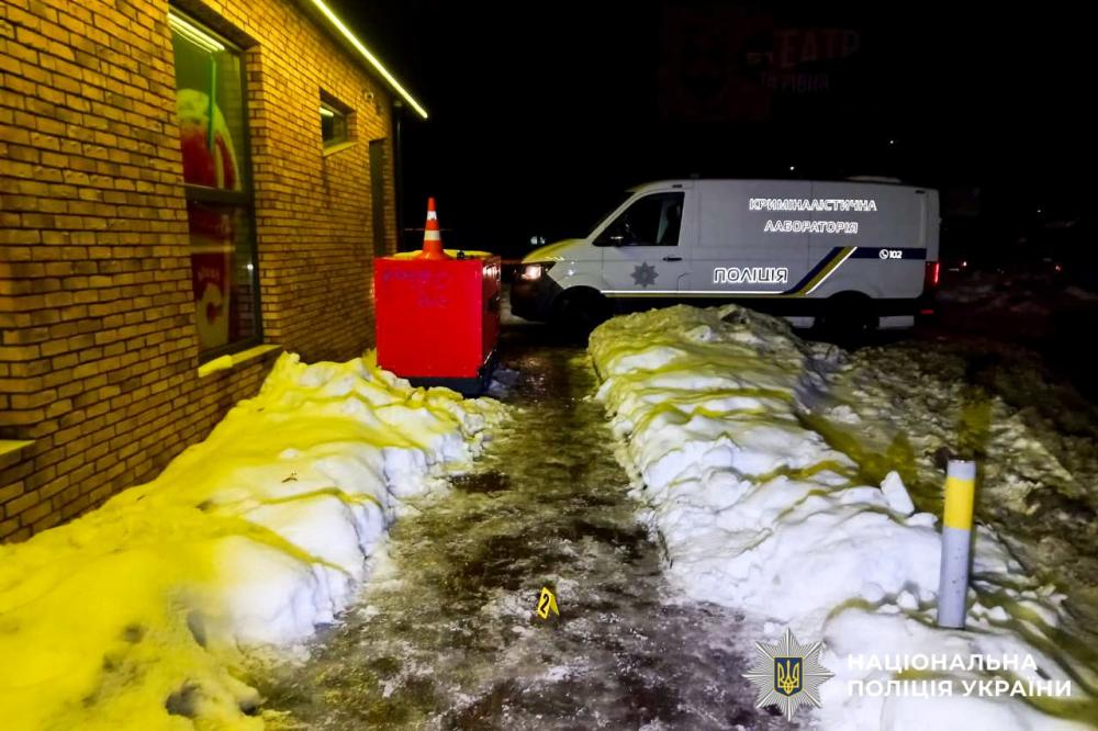 Замах на вбивство: нападник вдарив чоловіка ножем у голову 