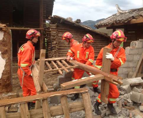 Землетрус у Китаї: кількість постраждалих зросла до 22 - відео