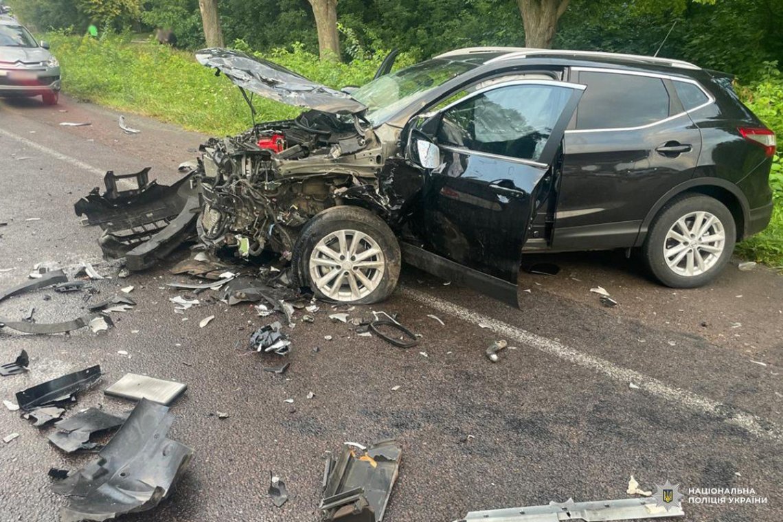 Зіткнулись два автомобілі: у результаті – троє травмованих 