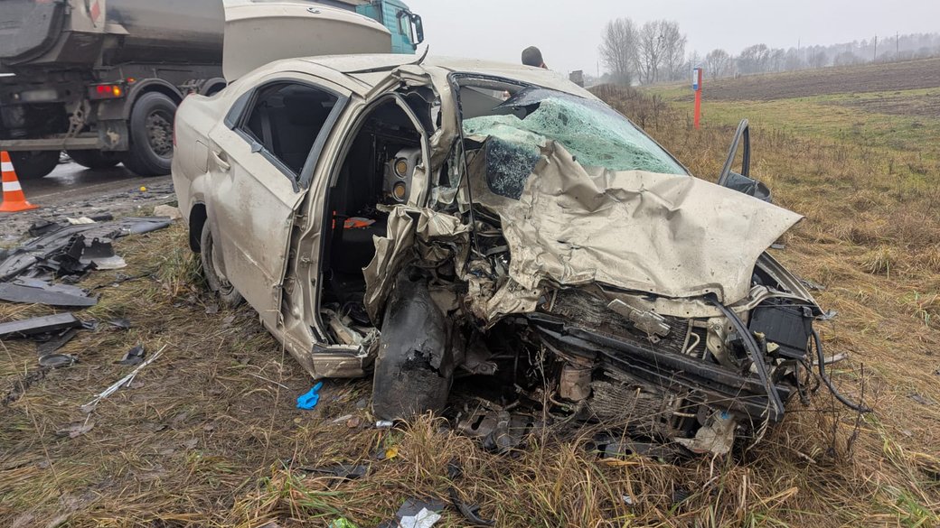 Зіткнулись три автомобілі: машини пошкоджені, але ніхто не загинув