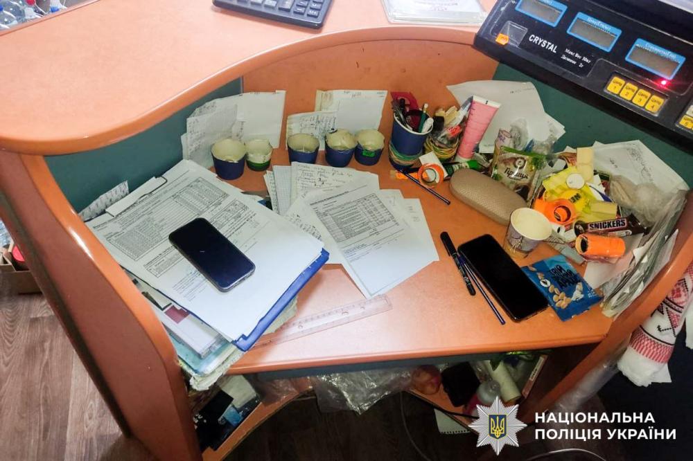 Злодійка втекла на таксі