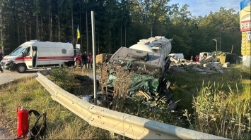 60 діб під вартою проведе водій вантажівки, який збив на смерть поліцейського на блокпосту