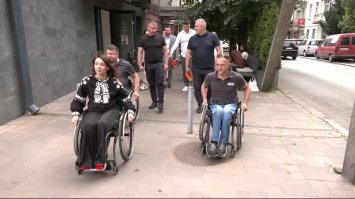 Безбар’єрний маршрут у Рівному: початок зроблено
