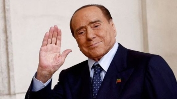 «Безцінна» колекція картин Берлусконі виявилася купою мотлоху