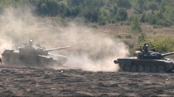 Бій 4х4: на Рівненському полігоні змагаються українські танкісти