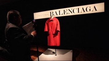 Бренд Balenciaga приєднався до збору коштів на відновлення України