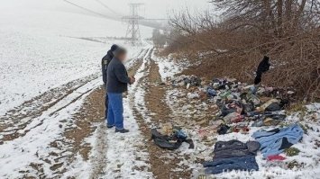 Чоловік, який викинув сміття неподалік будинку односельчанина - заплатить штраф