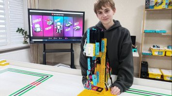 Дев’ятикласник створив прототип реабілітаційного тренажера