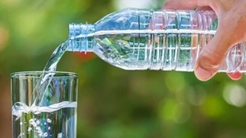 «До всього підходьте з розумом»: лікар про вживання мінеральних вод
