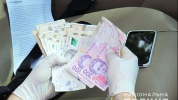 Двох 20-річних юнаків з Рівного затримали за підозрою в грабежі на 1 млн грн