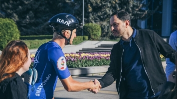 Естонський депутат на велосипеді приїхав на Рівненщину