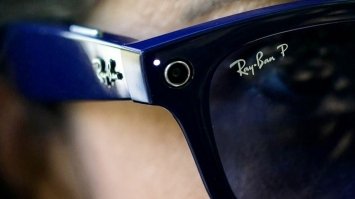 Facebok і відомий бренд випустили «розумні» окуляри 