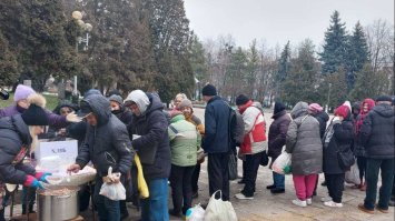 Гарячі обіди: у Рівному годуватимуть нужденних