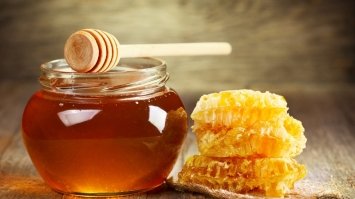  Ложка меду до сніданку: чому це корисно