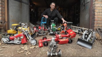 Мініатюрну техніку зі старих швейних машинок виготовляє майстер Євгеній Сак 