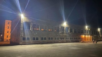 На покрівлі школи на Ювілейному — 11 прожекторів