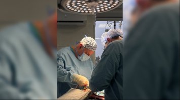 На Рівненщині лікарі сім годин оперували серце чоловіка