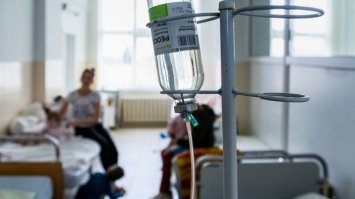  На Рівненщині  у лікарнях збільшують кількість ліжок для хворих з COVID-19