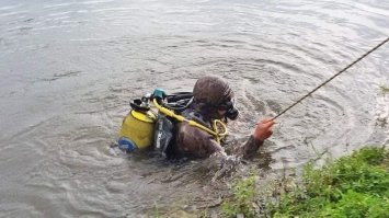 На Рівненщині у річці знайшли мертвого чоловіка