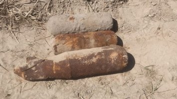 На Рівненщині в полі знайшли три авіаційні бомби