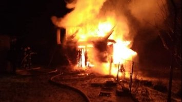 На Рівненщині внаслідок пожежі згоріла господарча будівля