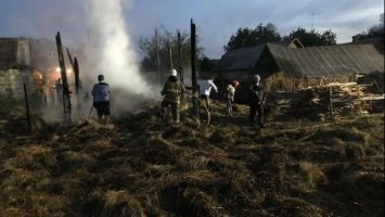 На Сарненщині вогонь знищив 10 тонн кормів