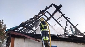 На Сарненщині вогонь знищив дах житлового будинку