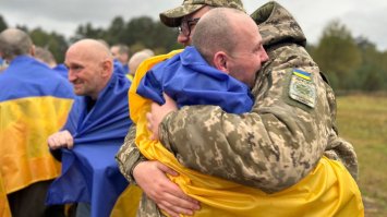 Нарешті вдома! З російського полону повернули 185 захисників, серед них - матрос з Рівненщини (ФОТО)