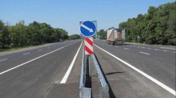 Нові розв’язки, тротуари та освітлення: трасу Київ-Чоп готують до капремонту