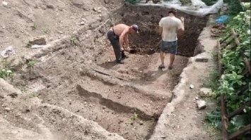 Під Києвом виявили поховання часів Київської Русі та залишки унікального храму