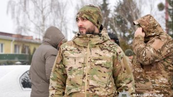 Після поранення - знову рятує