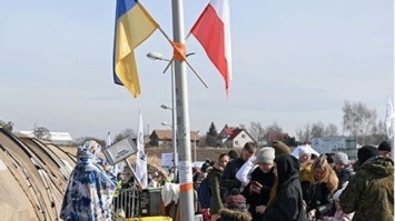 Польща більше не приваблює: українці масово покидають сусідню країну — куди прямують