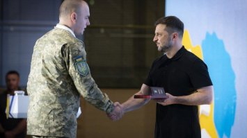 Прикрив фланг і врятував пораненого прикордонник з Рівненщини
