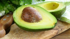 Що буде, якщо їсти недозріле авокадо