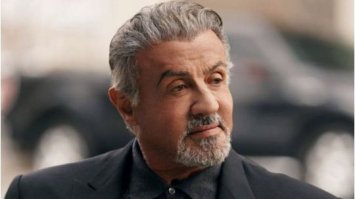 Старість не в радість: 79-річний Сталлоне вперше з`явився на публіці з паличкою