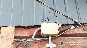 Стріляв по будинку, бо приревнував