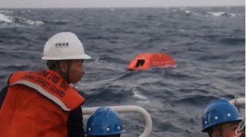  Трагедія в морі: паром з сотнями людей пішов на дно