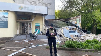 У Чернігові вибухнув банк: постраждалих немає