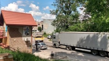 У Дубні зіткнулись дві вантажівки (ФОТО)