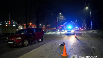 У Рівному на переході збили жінку: вона у реанімації 