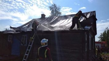 У Вараському районі горіло приватне господарство