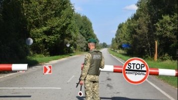 Українцям пояснили, як дізнатись, чи є заборона на виїзд за кордон