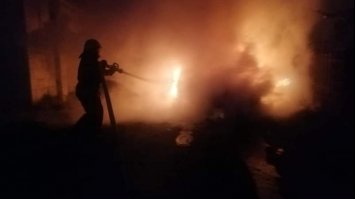 В Костополі згорів автомобіль, який загорівся під час руху 