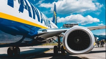 В Україні планують скасувати ПДВ на внутрішні авіаперевезення
