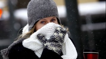 В Україну насувається похолодання: ожеледиця та сильні пориви вітру