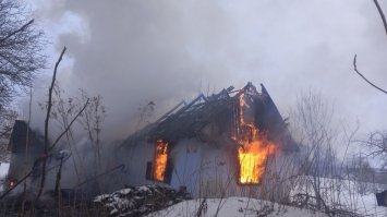 Відновленню не підлягає: на Рівненщині згорів будинок