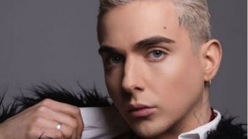 Військовик зробив пропозицію музиканту Меловіну — тепер вони пара