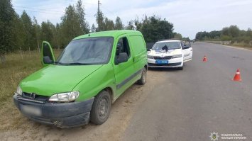 Водій не зміг пояснити, звідки у нього автомат