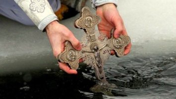 Водохреще: традиції та народні звичаї