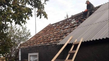 Волонтери з Рівненщини продовжують відбудовувати будинки херсонців